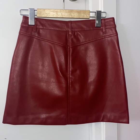 Zara Faux Leather Red Mini Skirt - Picture 3 of 4